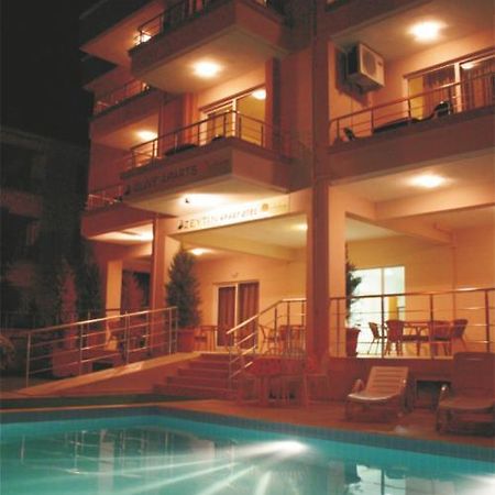 Zeytin Apart Hotel Çeşme Exterior foto