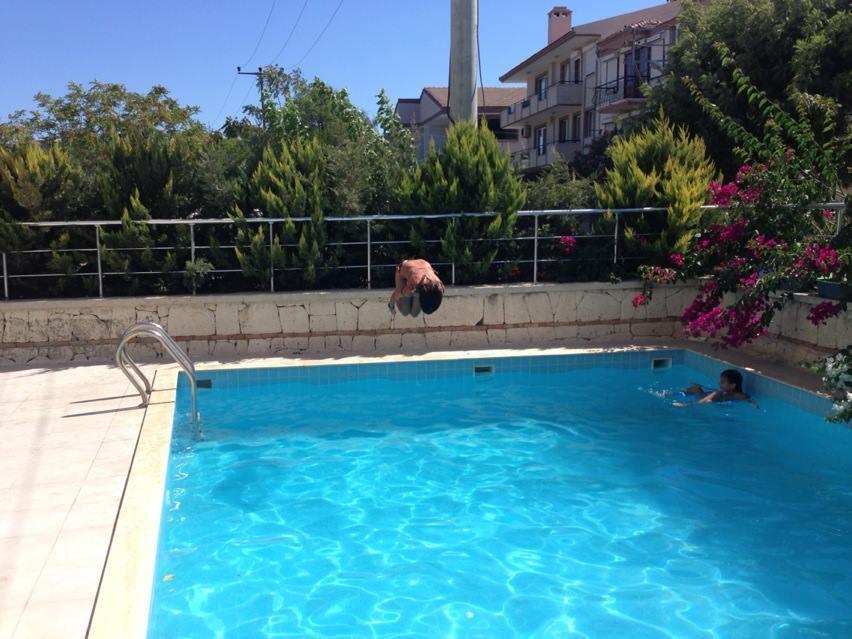 Zeytin Apart Hotel Çeşme Exterior foto