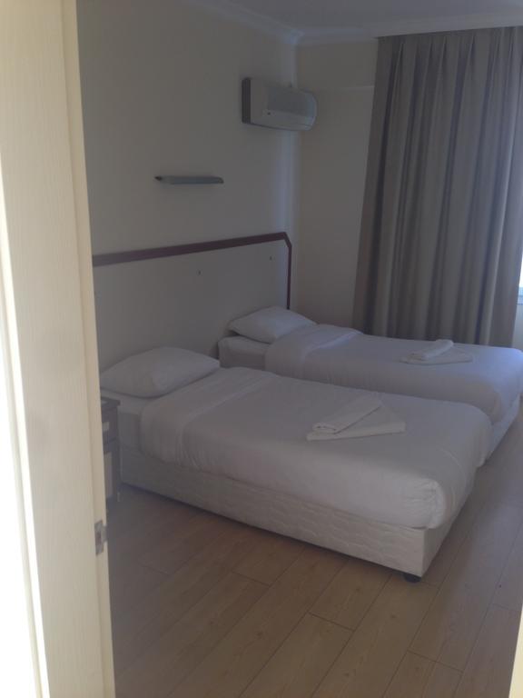 Zeytin Apart Hotel Çeşme Exterior foto